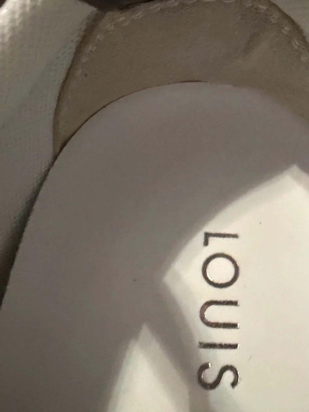 Monogram Calfskin Womens LV Sneakerina White size 37